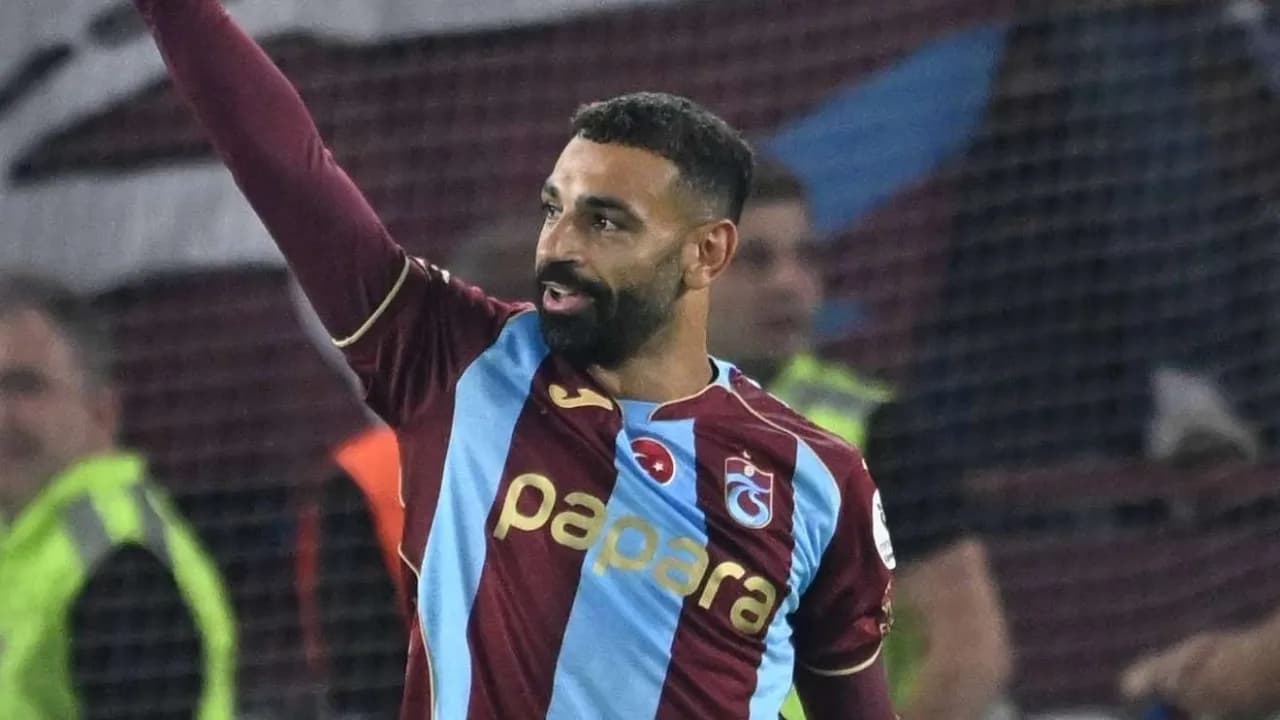 صلاح يسيطر على مواجهة جالطة سراي