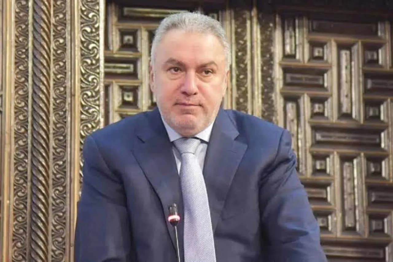 Sharia Seizes 80% of Hamsho's Funds