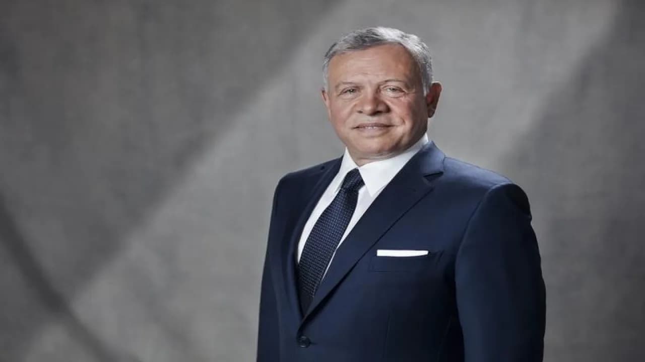 الملك يعود بعد زيارة العمل