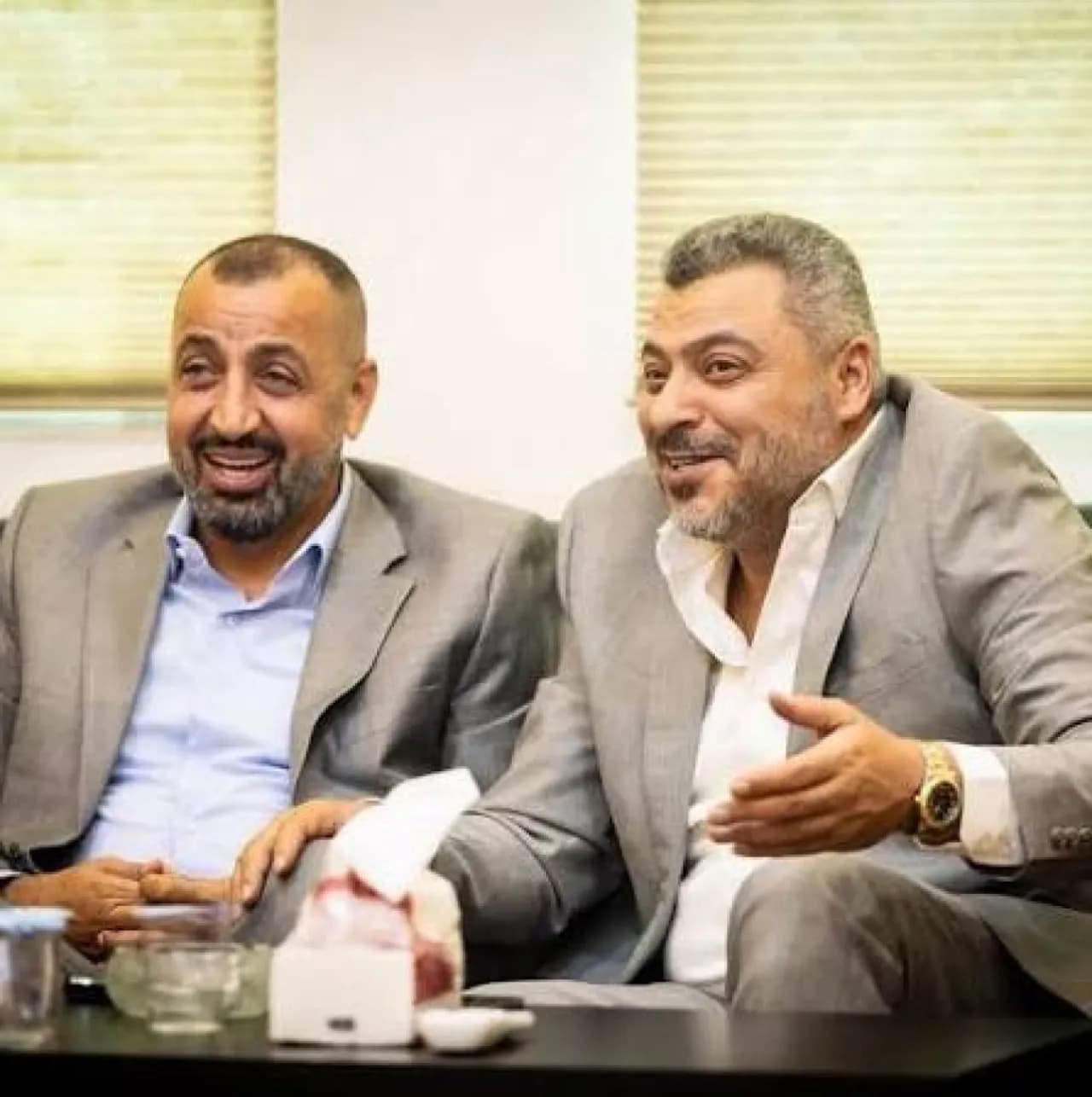 Honorary president urges admin to resign