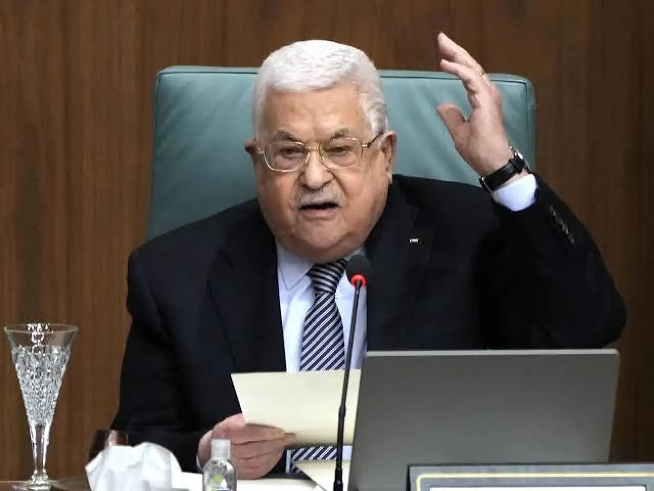 Abbas reaches Riyaqi Hospital