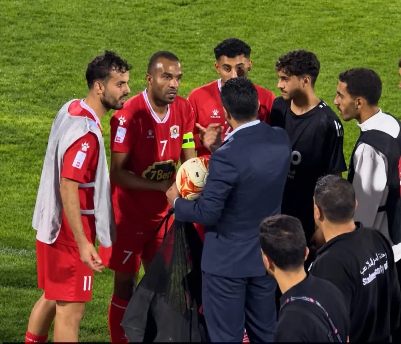 ياسين البخيت يتصدر قائمة الهدافين