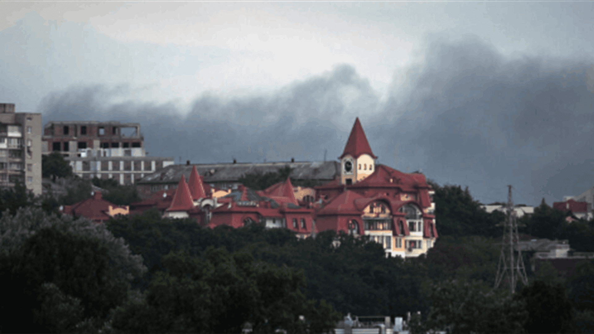 Kyiv rocked by powerful explosions after Ukraine strikes Russian targets