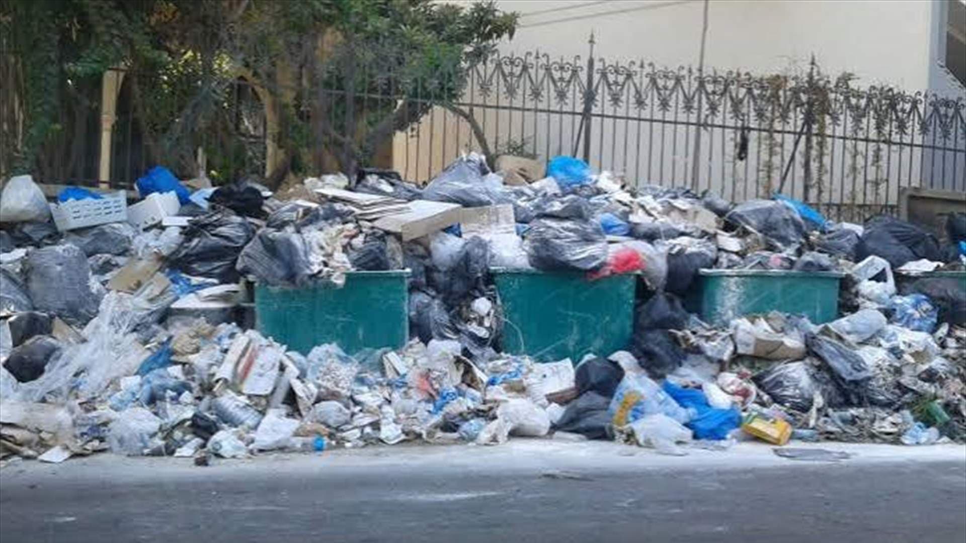 لجنة البيئة تناقش أزمة نفايات بيروت
