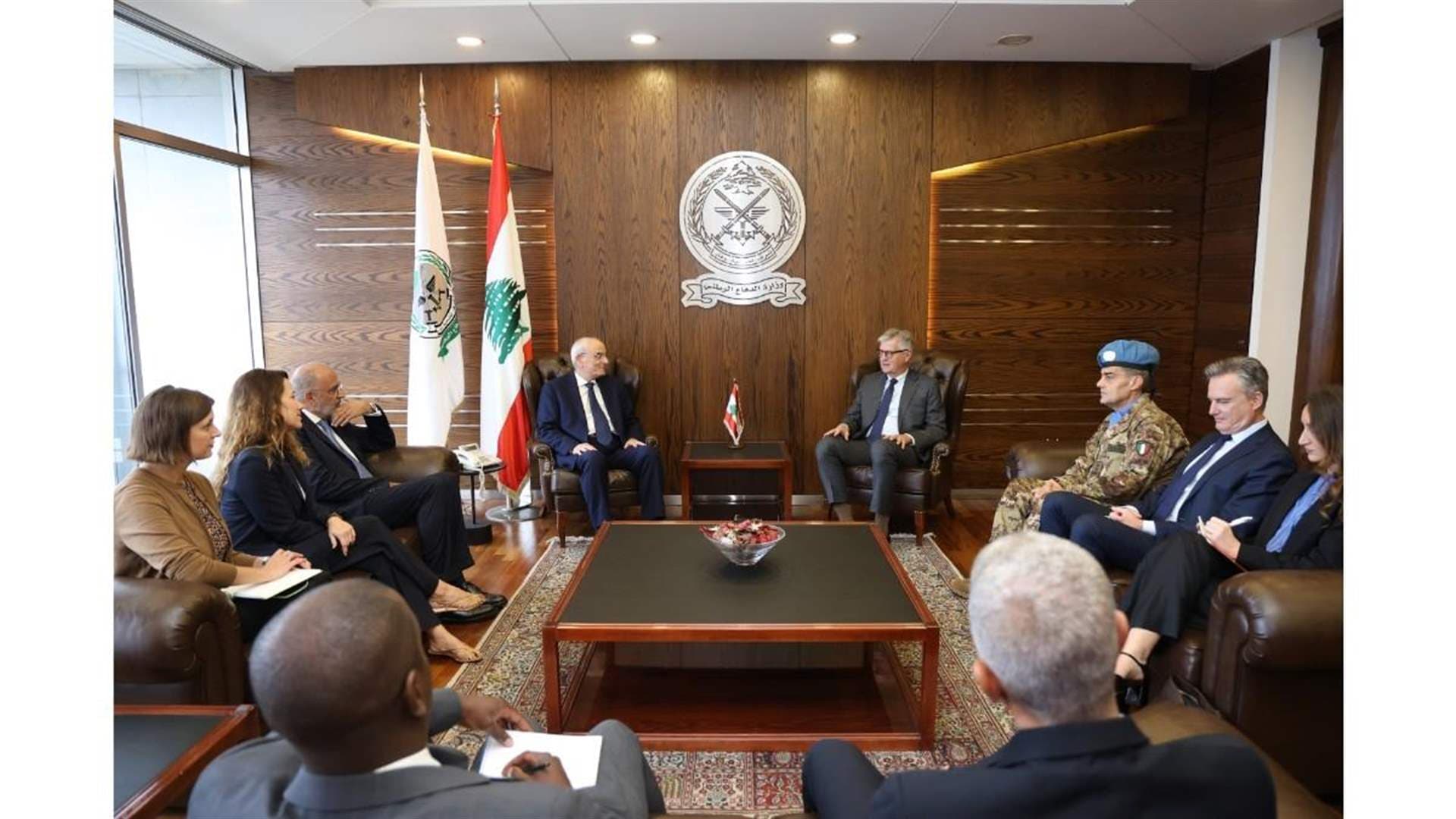 Defense Minister reviews post-UNIFIL plans
