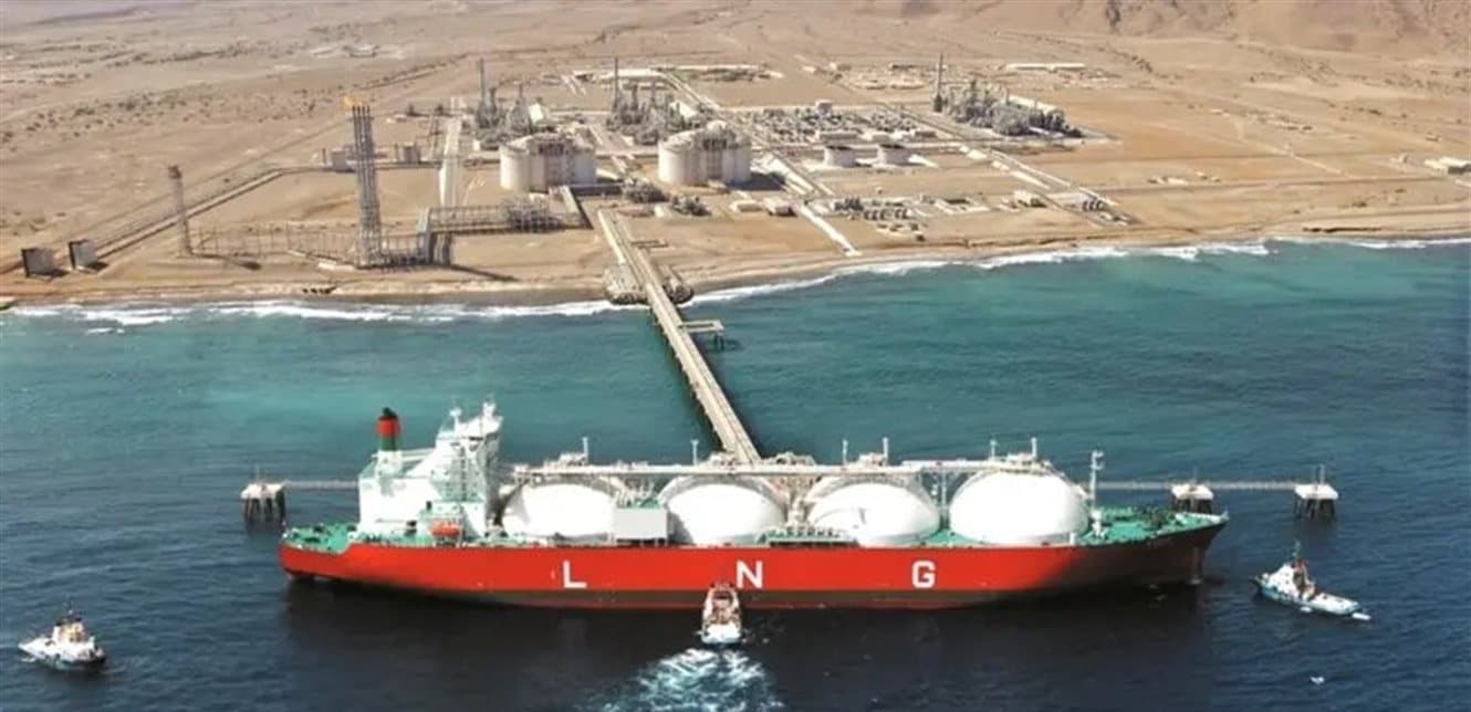 استئناف أنشطة ميناء الفحل في عمان