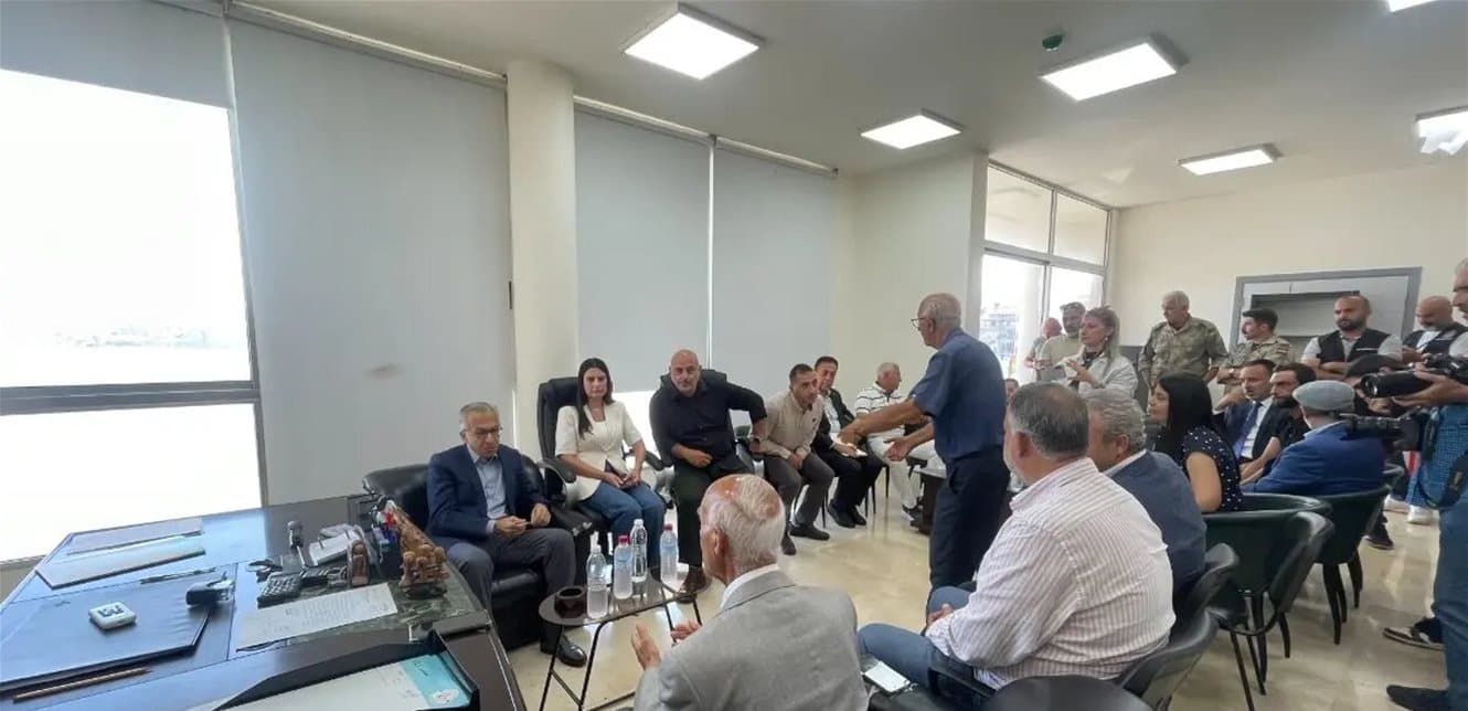 Minister Bissat starts Sidon visit