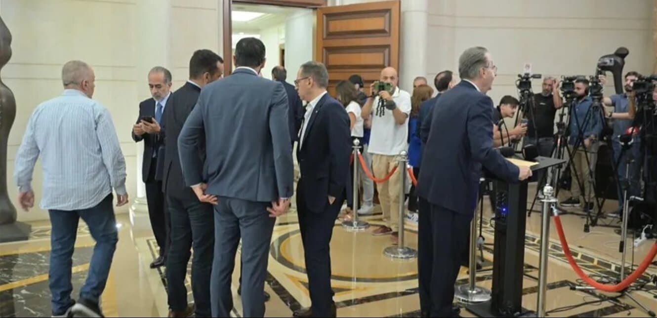 هذا النائب قاد جبهة الانسحاب