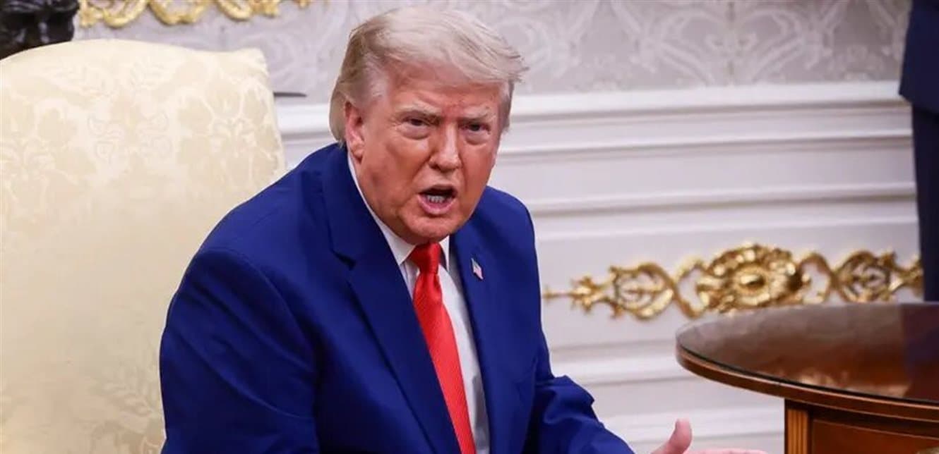 Trump warns Iran on Strait threats