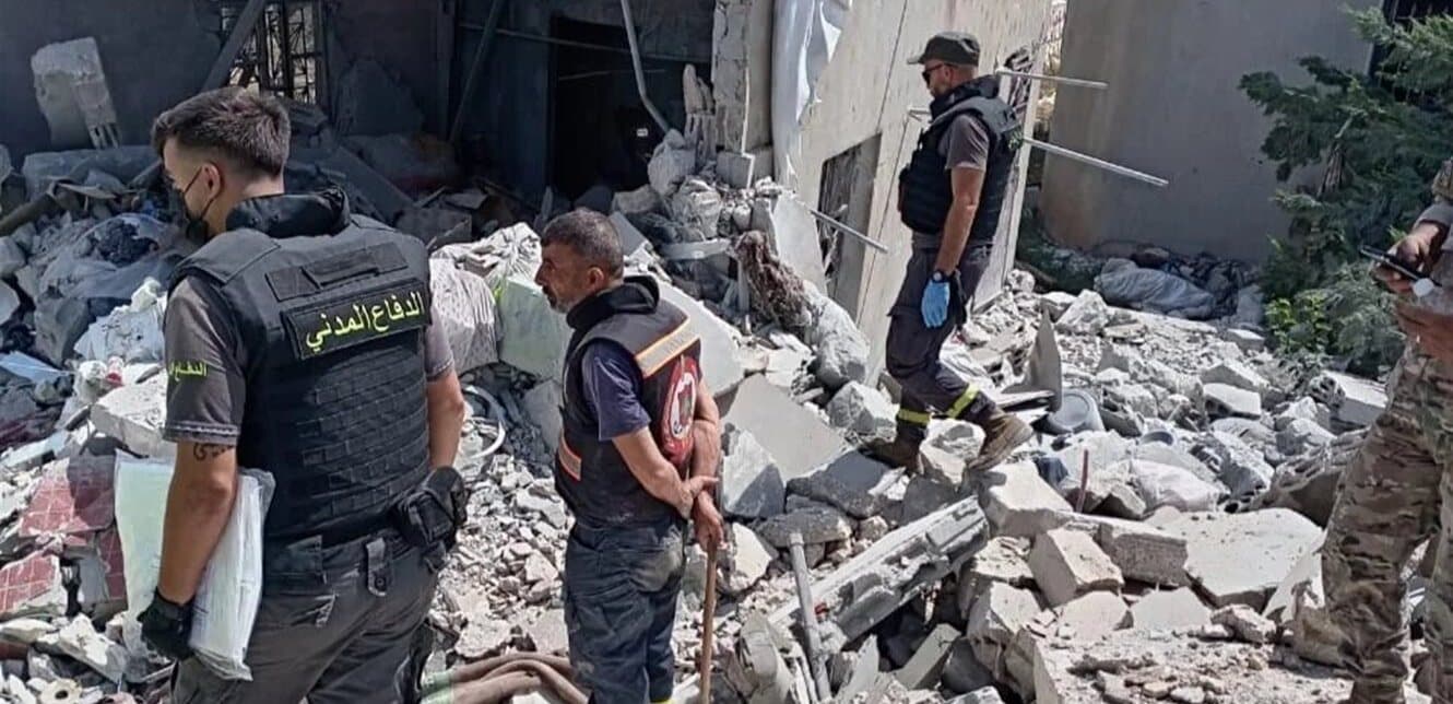 Civil Defense recovers 4 martyrs in Zawtār al-Gharbiyyah