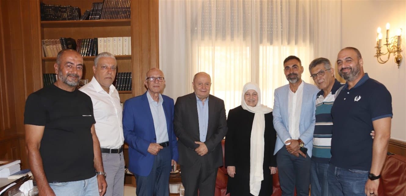 Bahia Hariri Meets Labour Union Chief