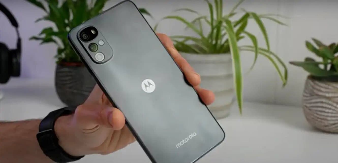 Moto G37 Offers Faster Screen but Lower Resolution