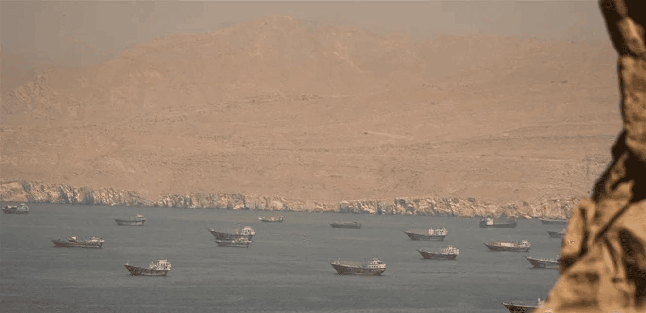 إيران تؤكد ربط هرمز بوقف التهديدات