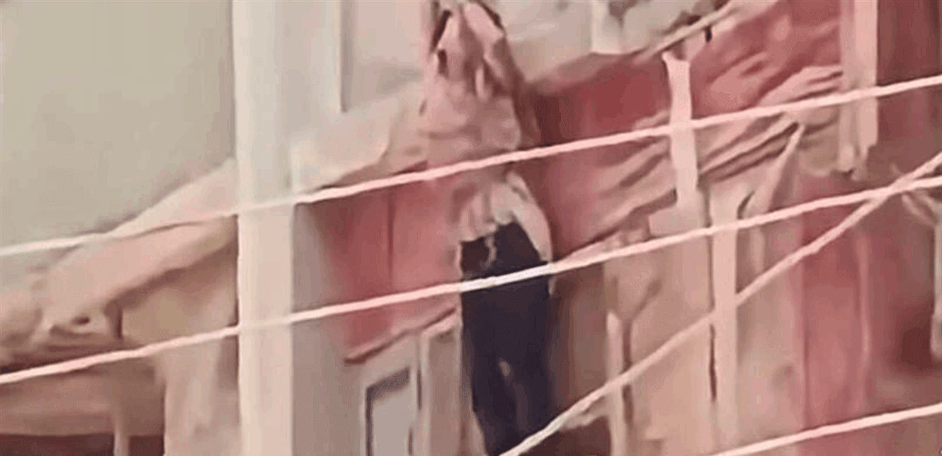Egyptian girl jumps from fourth floor to escape father