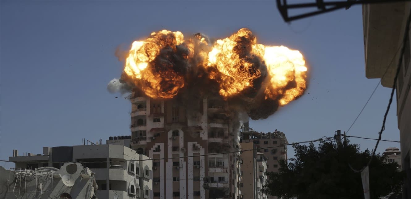 Israel's Gaza plans amid police attacks