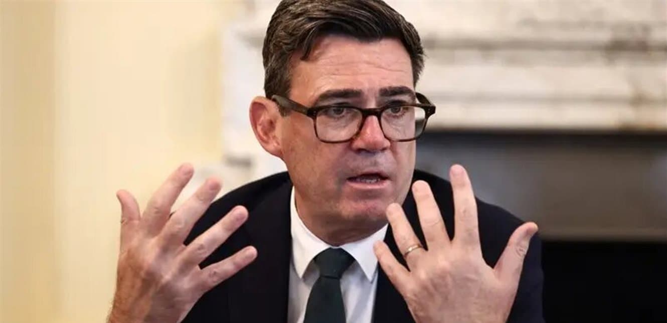 Britain plans settlement trade ban