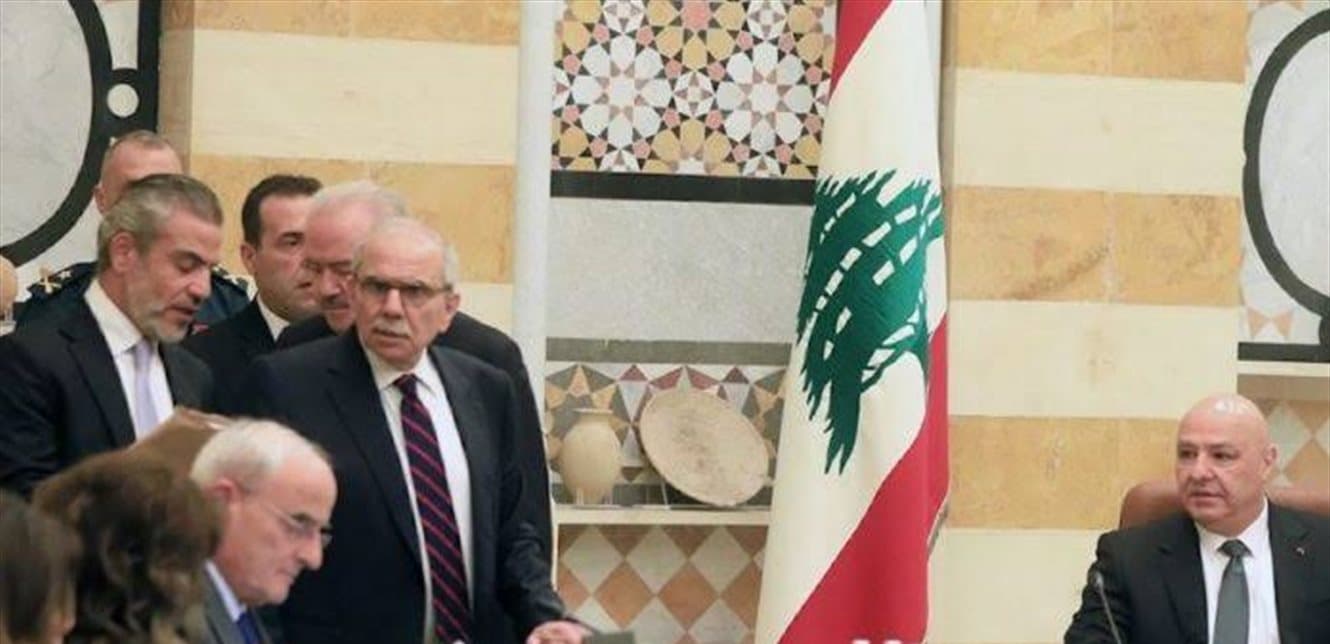 الحكومة ترفع ميزانيتها 200 ضعف وعجز تجاري نصف سنوي
