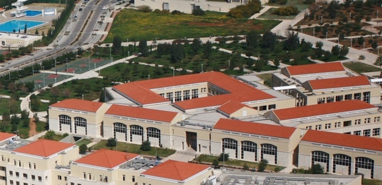 Retain Lebanese University as is