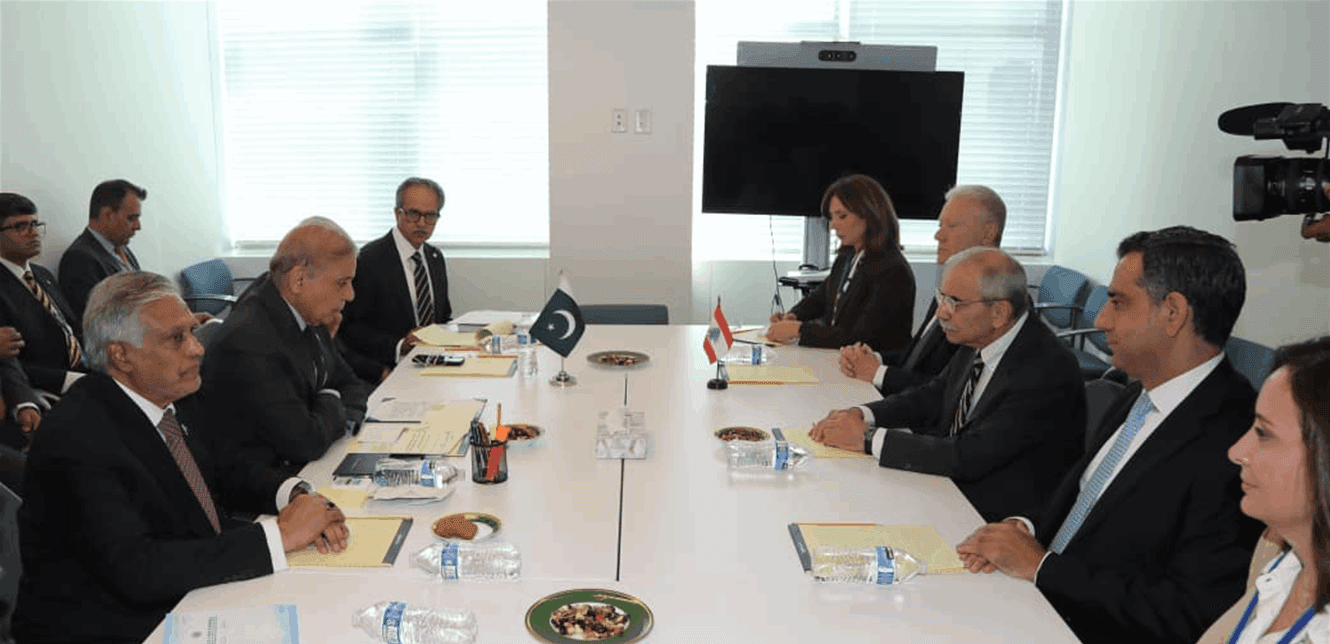 بعد لقاء رئيس الوزراء الباكستاني لبنان يرفض التفاوض باسم غير الدولة