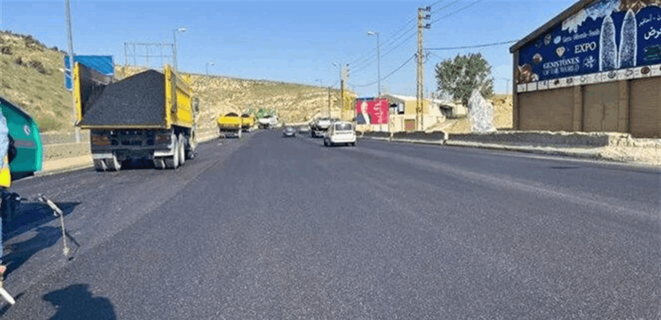 Travelers on Dahr Al-Baydar road update