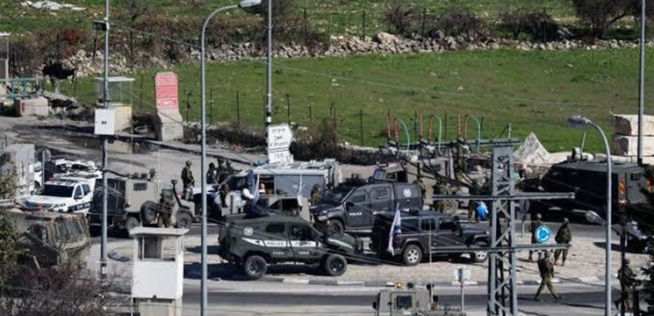 Driver nearly hits Haredim protesters in Jerusalem