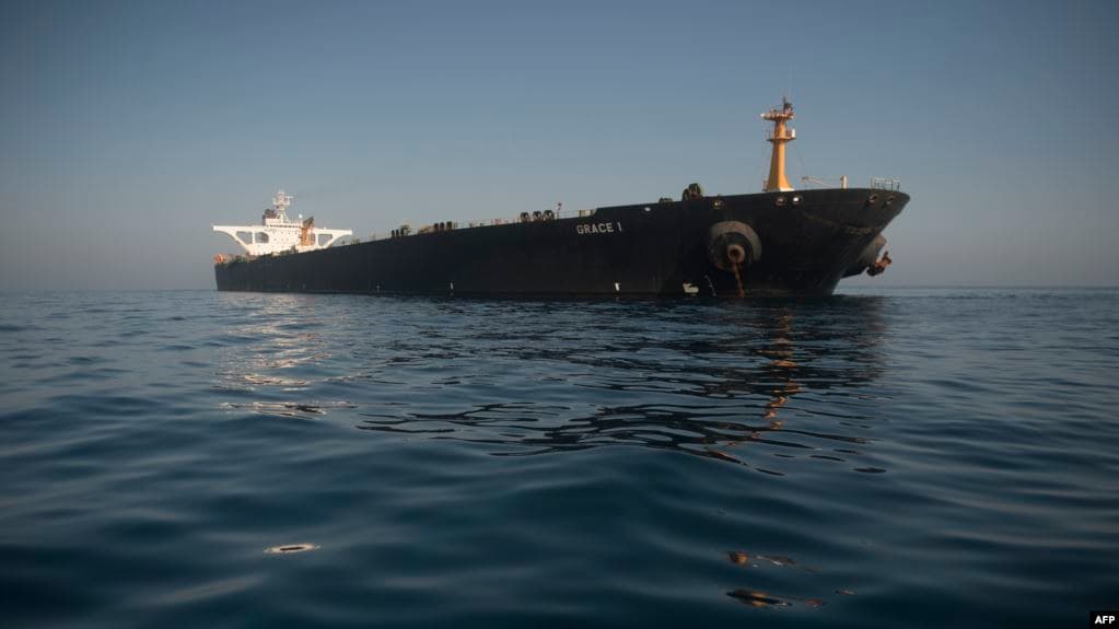Unidentified projectile injures tanker near Basra