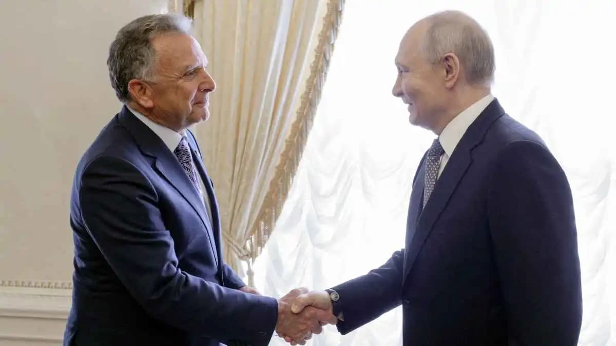 Watkov discusses Ukraine ceasefire after Putin talks