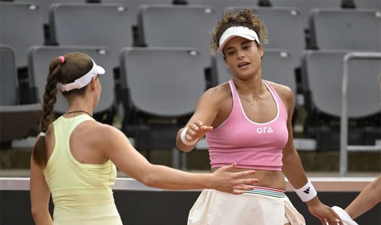 Hamburg Tournament: Sherry Withdraws, Korbatsch in Final