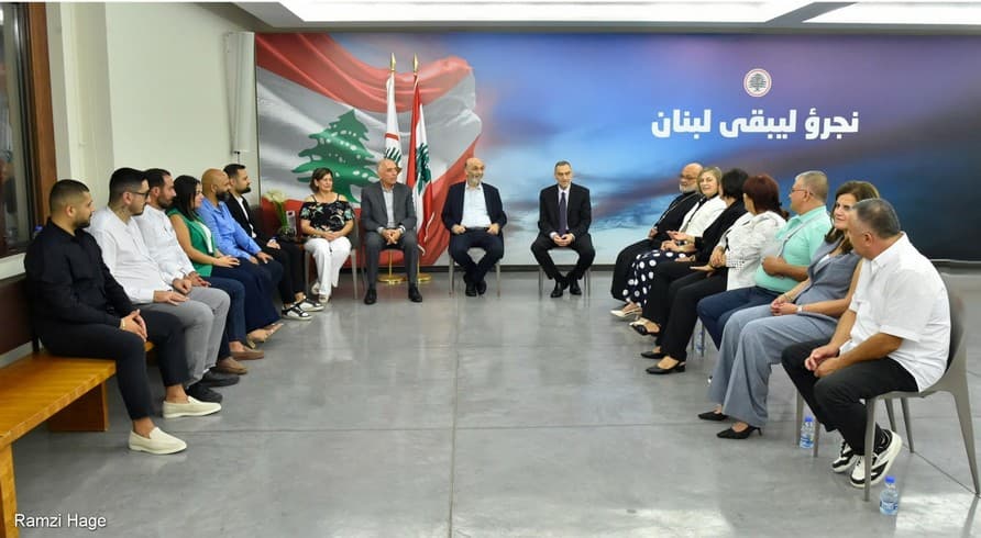 جعجع يوجه تحية لأهالي دير ميماس