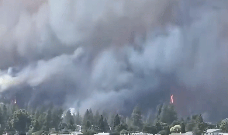 Washington fires trigger chaos