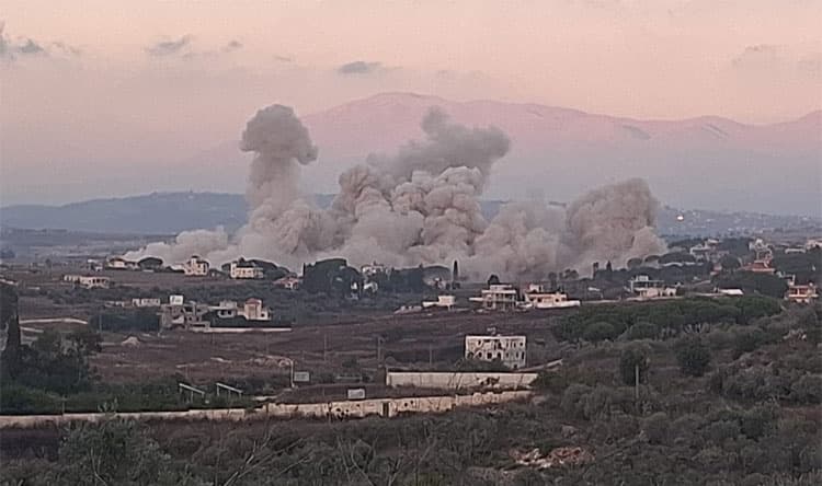 الجيش الإسرائيلي يهاجم مواقع في جنوب لبنان