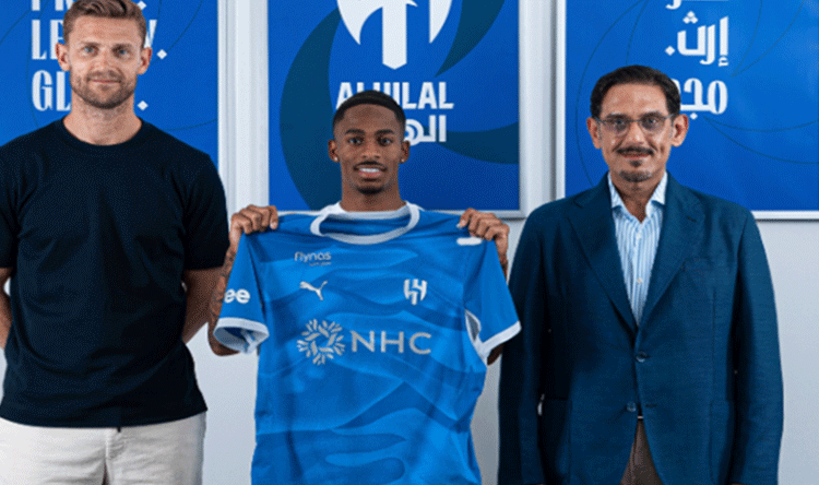 Al Hilal Saudi Arabia signs Dutch winger Soumarval