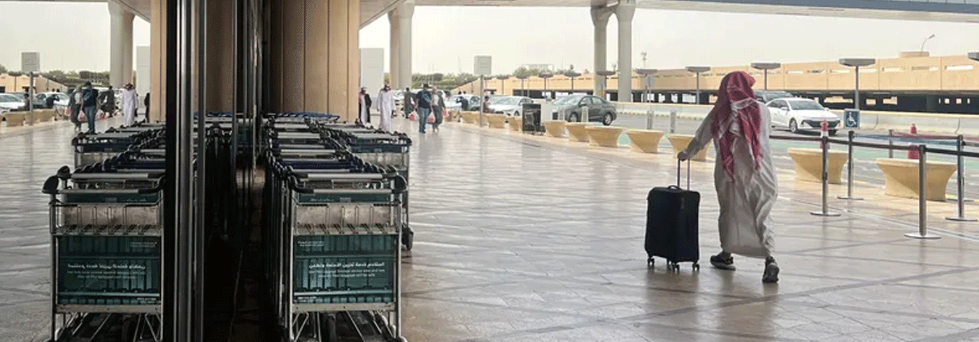 Saudi Arabia prolongs King Khalid Airport closure