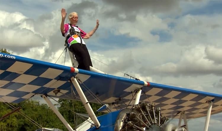 97-year-old woman sets wing-walking record