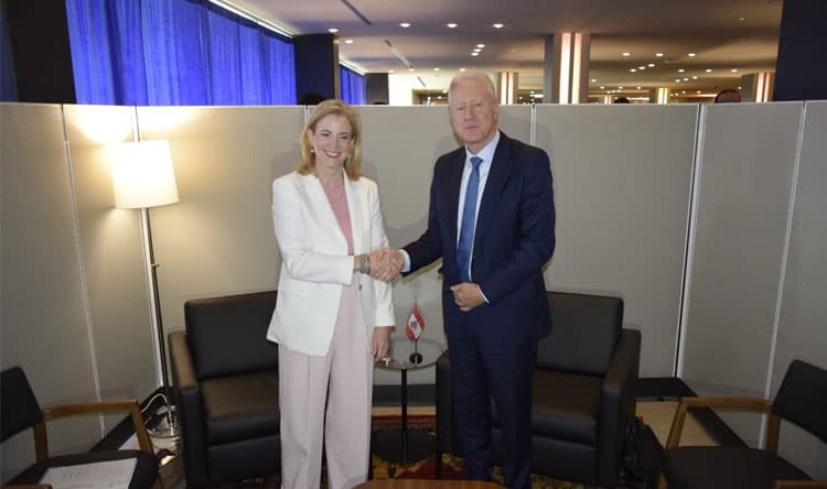 Austrian Minister Discusses Lebanon Crisis