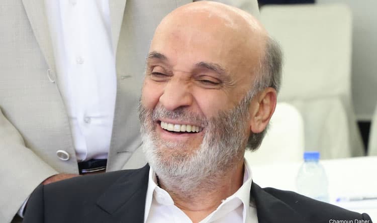 دار الزمن ينتصر للحكيم