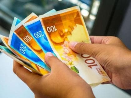 هل تتعرض أموال المودعين للخطر إذا توقفت العلاقات مع إسرائيل