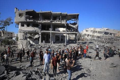 Three Martyrs Killed in Israeli Fire East of Gaza City