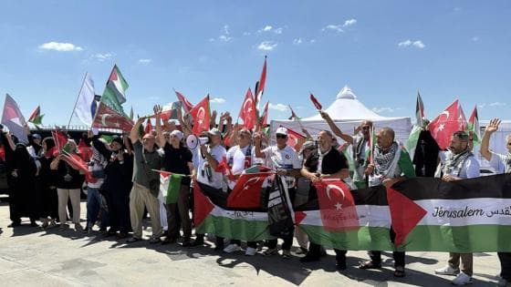 قافلة فلسطين تصل إسطنبول متجهة للضفة