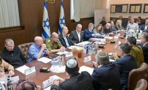 Kabinett Delay Raises Gaza Truce Concerns