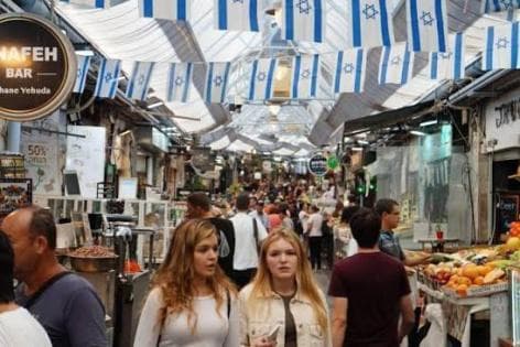 Israeli July credit card spending reaches 54.857B
