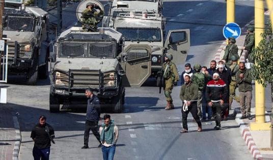 اعتقالات واشتباكات في الضفة والقدس