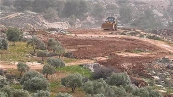 Occupation Clears Lands in Kafr Malek