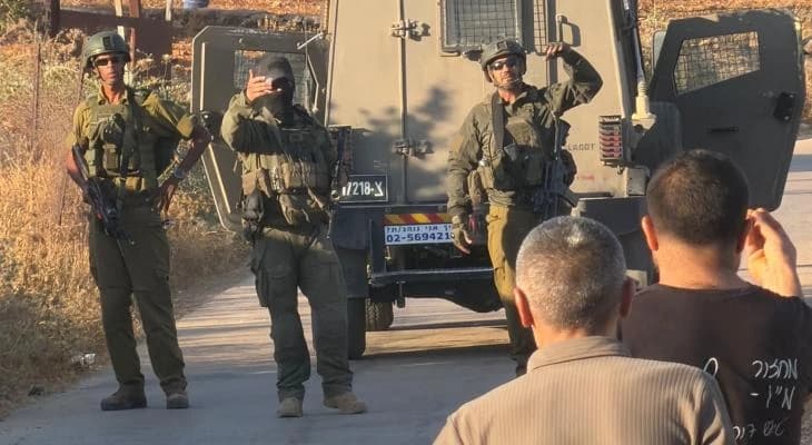 فلسطيني يُصاب برصاص جيش الاحتلال قرب نابلس