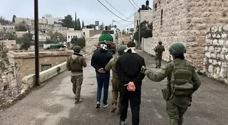 Israeli forces detain 21 Palestinians including woman and released prisoners