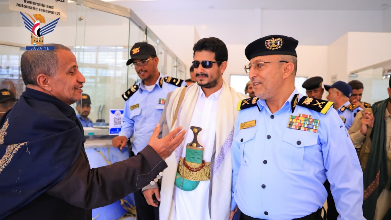 اللواء البراشي والعميد الكربي يكرمان نائب مدير مرور صعدة