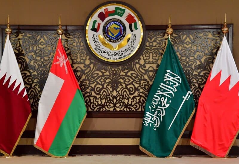 بيان خليجي أوروبي: لا سيادة على هرمز وإيران عليها وقف الهجمات