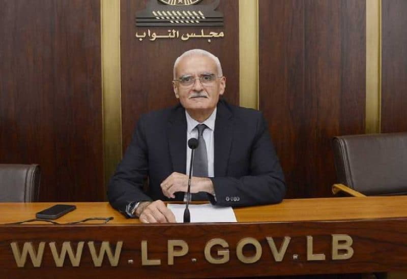 غياث يزبك: مطالب نعيم قاسم تتطلب قرار نهائي من الحكومة