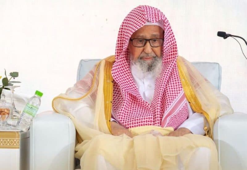مفتي السعودية يصف الحوثي بالفرقة الضالة