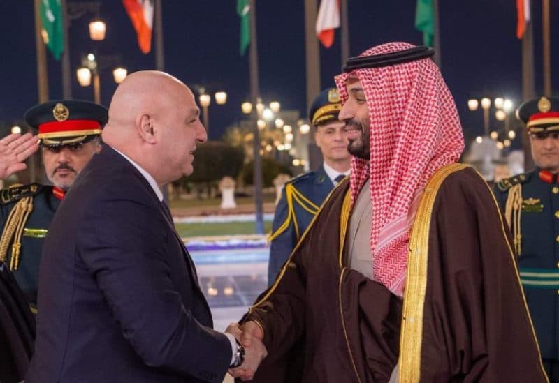 عون يجدد دعم لبنان للسعودية